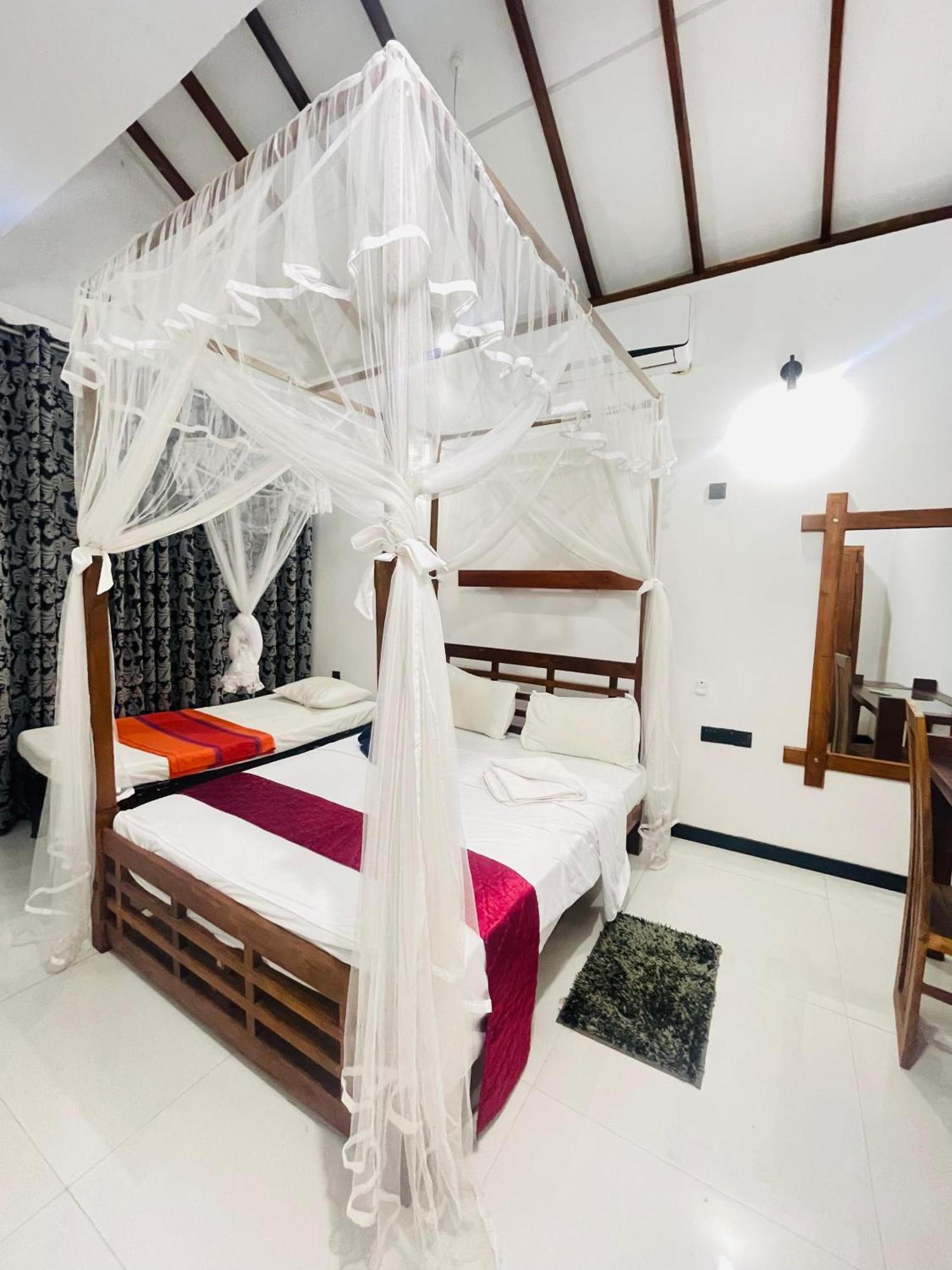 Sigiri Holiday Bungalow Szigirija Kültér fotó